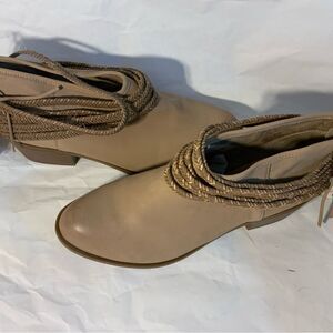 New BCBGeneration Craftee Ankle Boots size 7